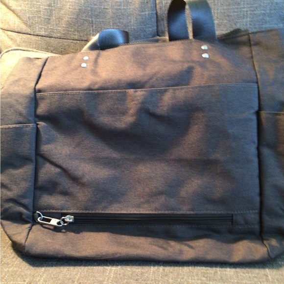 Baggalini shoulder bag - Picture 2 of 4